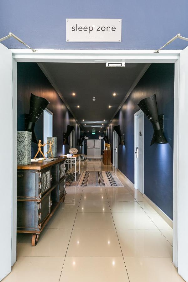 Zzzone Boutique Hostel Hermanus Exterior photo