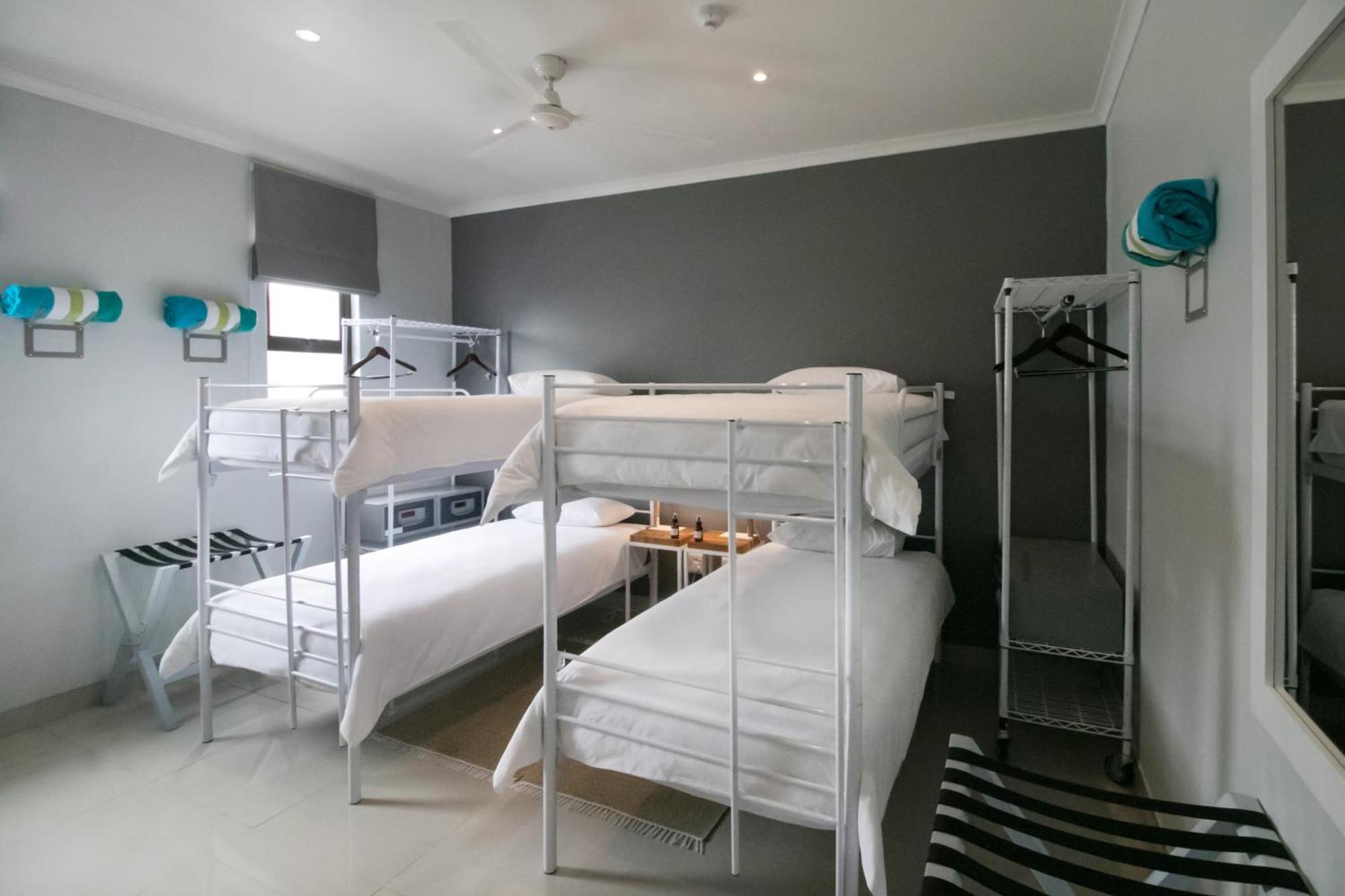 Zzzone Boutique Hostel Hermanus Exterior photo